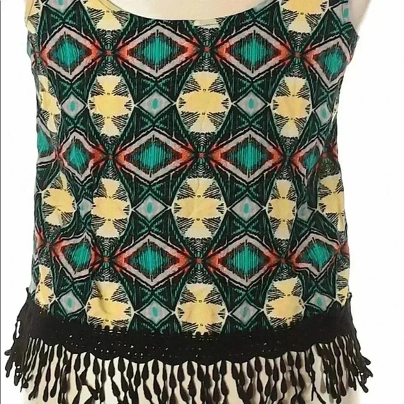 💥🆕Xhilaration Sleeveless Lace Multi print Blouse🆕 - Picture 4 of 7